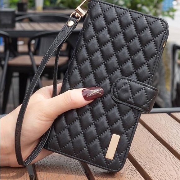 Black Quilted iPhone Xs, X Wallet Cover with Flip Credit Card Holder Stand - Picture 3 of 9